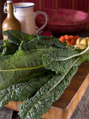 Organic Kale helps protect skin cells
