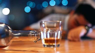 heavy alcohol use bleeding stroke risk