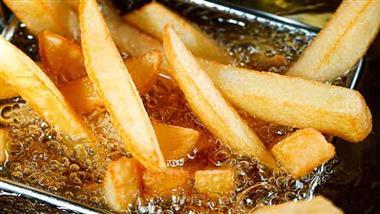 linoleic acid directly influence cancer growth